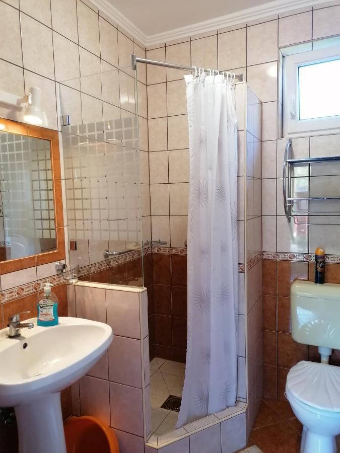 Kaktuszvirag Apartmanhaz Hajduszoboszlo Exterior photo