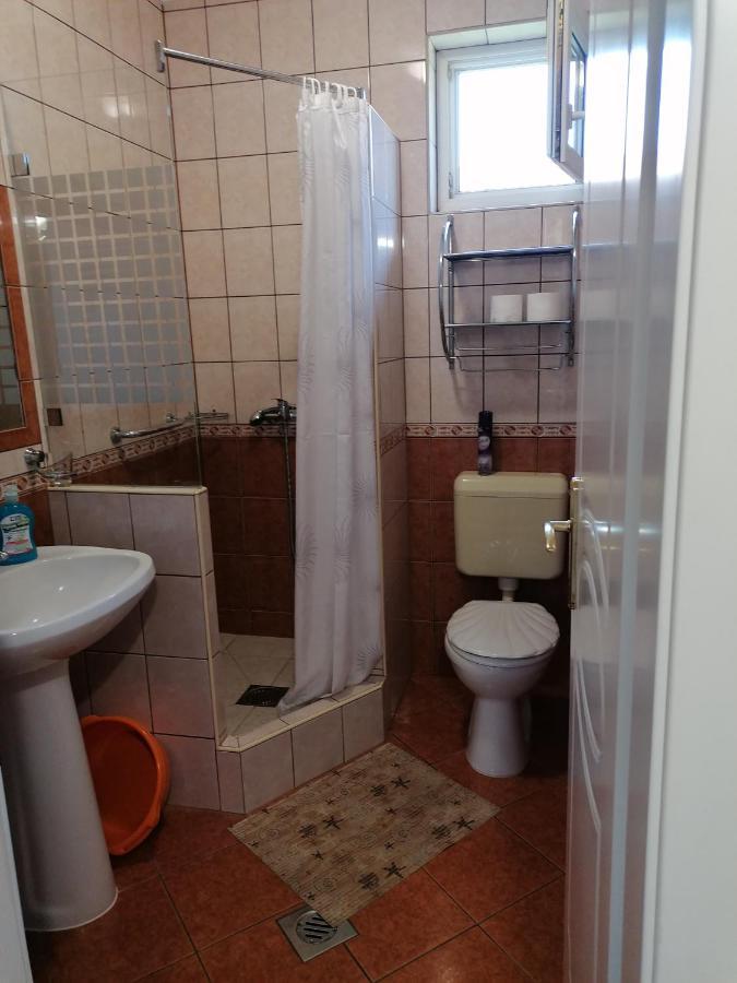 Kaktuszvirag Apartmanhaz Hajduszoboszlo Exterior photo
